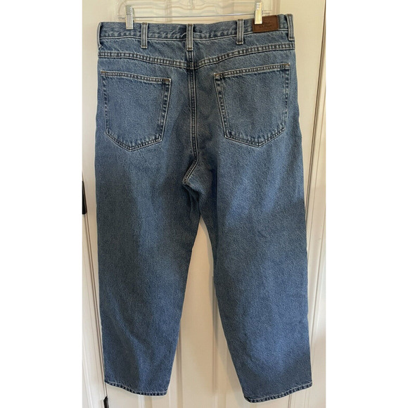 LL Bean Jeans Mens 37x30 Blue Denim Relaxed Fit Flannel Lined Medium Wash Pants - Picture 2 of 11